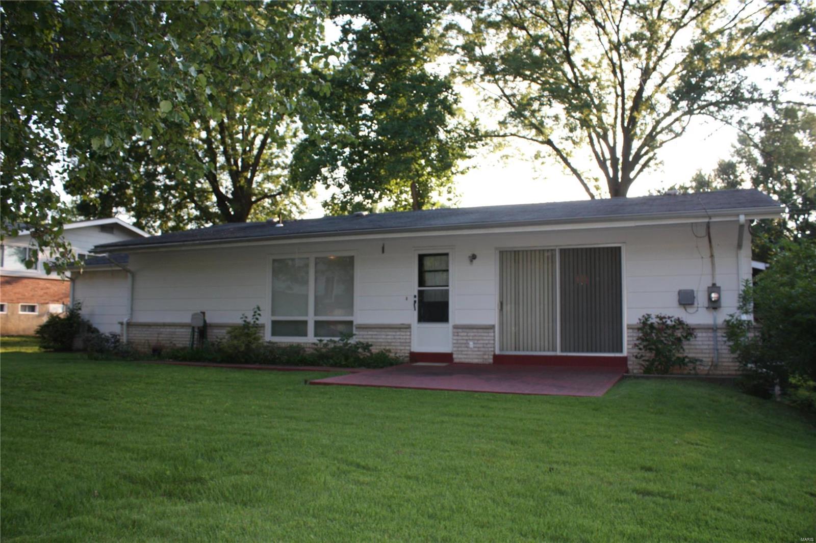 2340 Derhake Road Florissant, MO 63033 - Photo 4 of 17 Gallery Image 4
