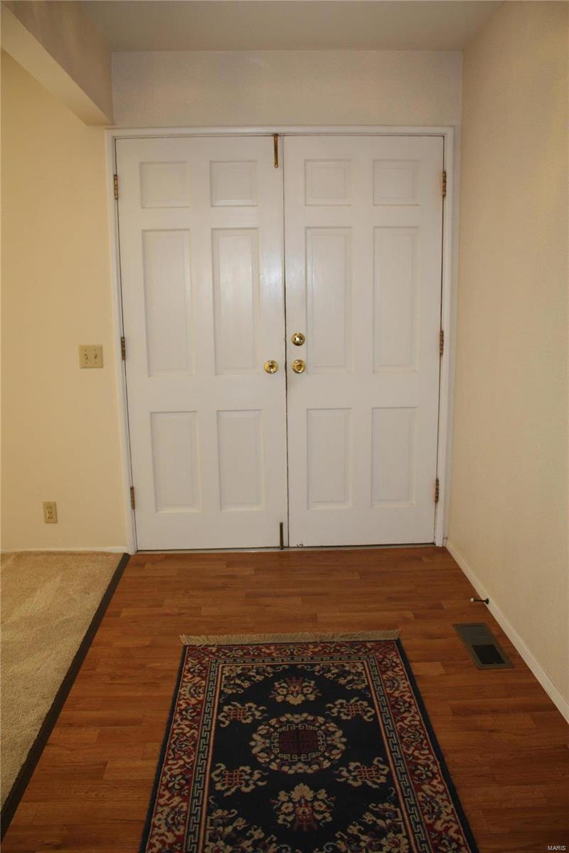 2340 Derhake Road Florissant, MO 63033 - Photo 5 of 17 Gallery Image 5