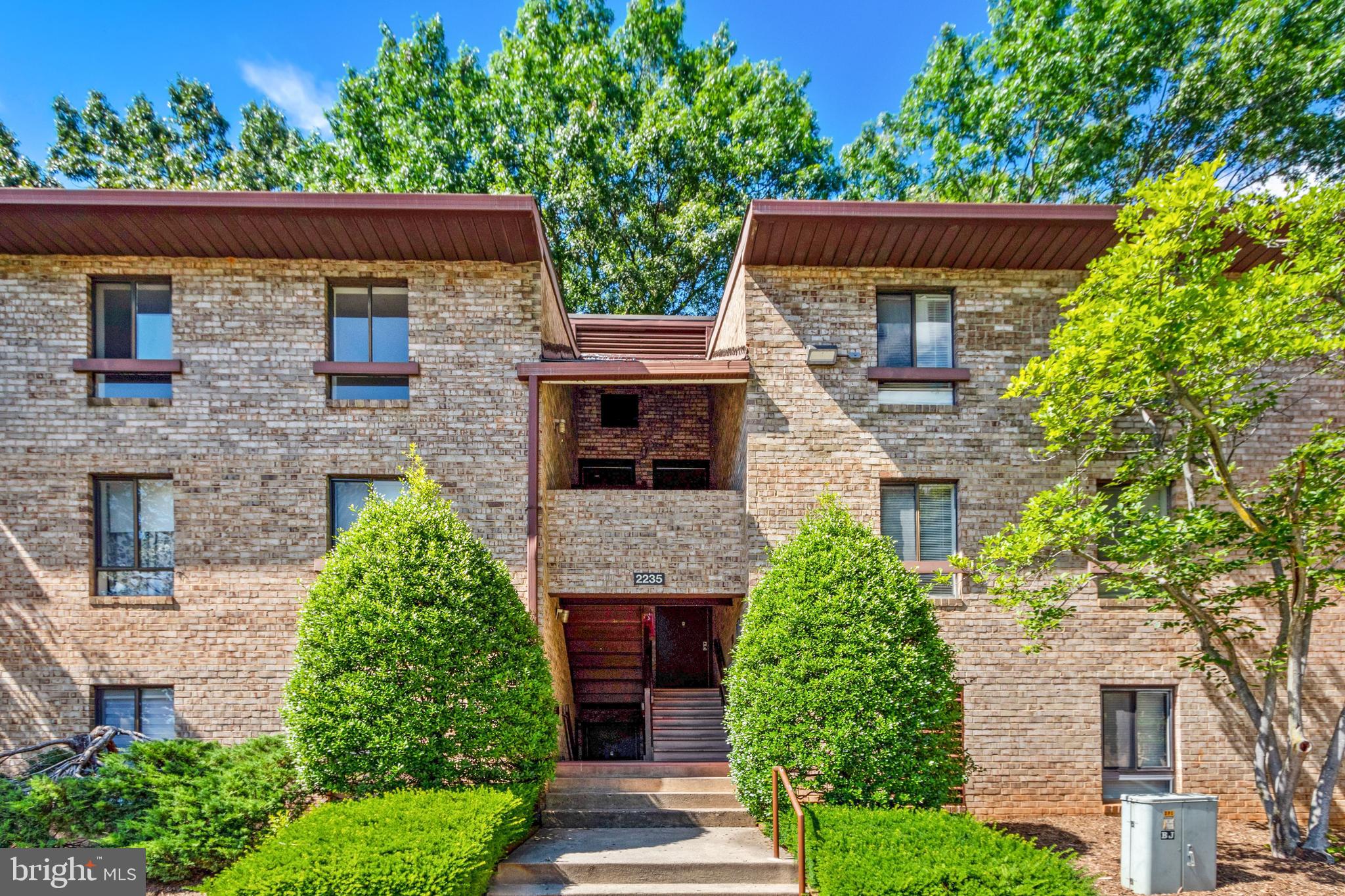 Welcome home to Shadowood!