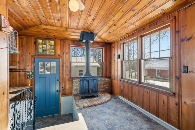 $300,000 | 14407 Beacon Avenue, Orland Park, IL 60462