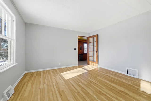 $300,000 | 14407 Beacon Avenue, Orland Park, IL 60462