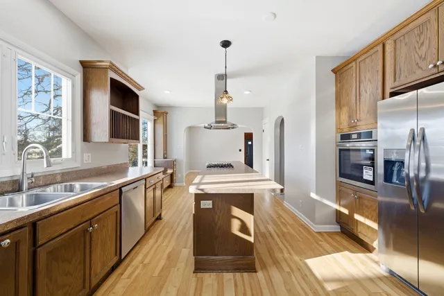 $300,000 | 14407 Beacon Avenue, Orland Park, IL 60462