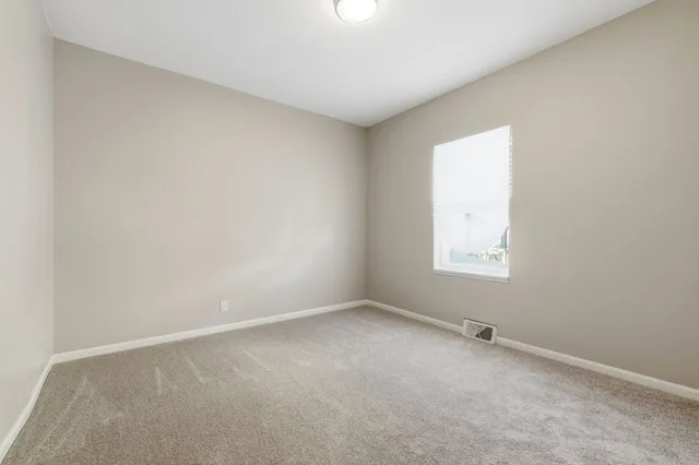 $300,000 | 14407 Beacon Avenue, Orland Park, IL 60462