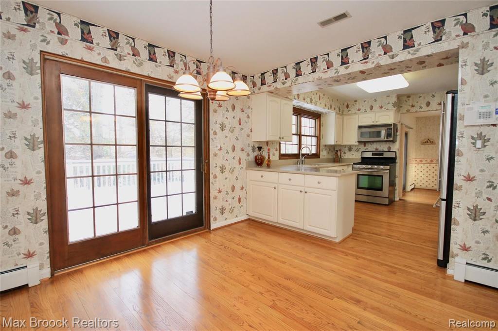 3138 Gilbert Ridge Drive West Bloomfield, MI 48322 - Photo 13 of 26
