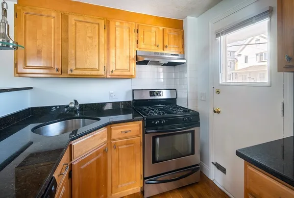 $485,000 | 10 Avon Street, Unit 16, Somerville, MA 02143