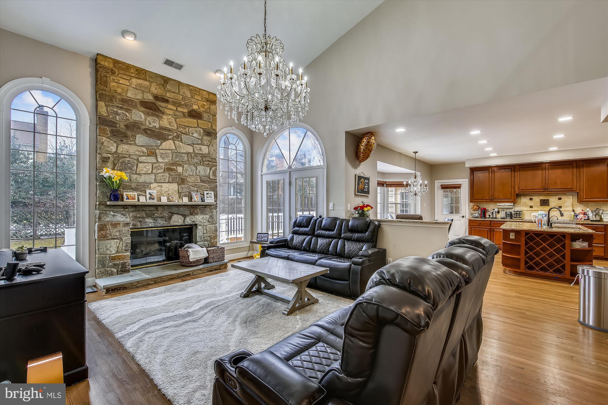 8913 Bells Mill Road Potomac, MD 20854 - Photo 11 of 101