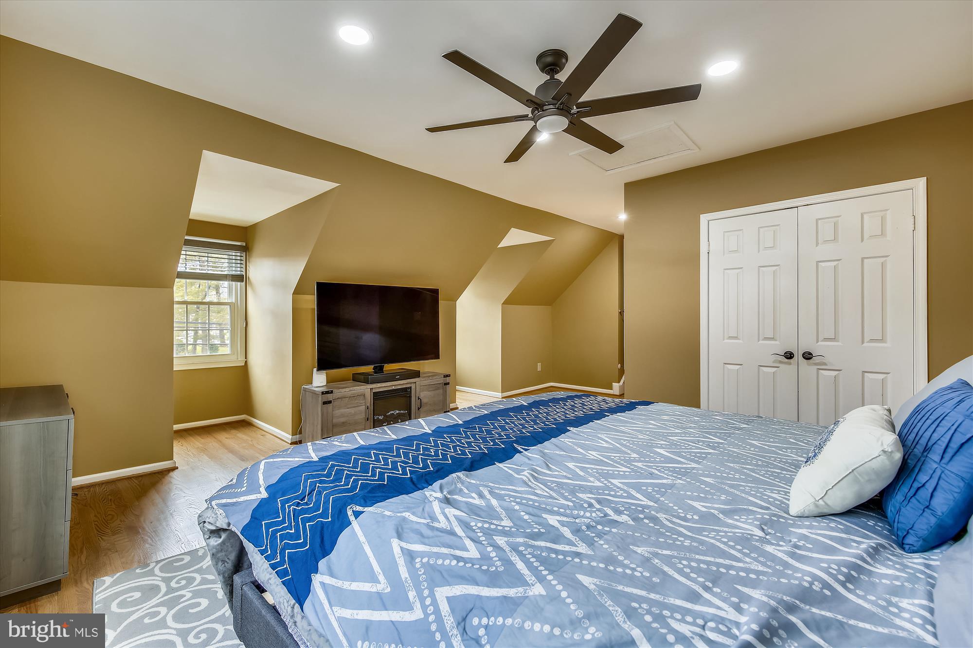 8913 Bells Mill Road Potomac, MD 20854 - Photo 36 of 101