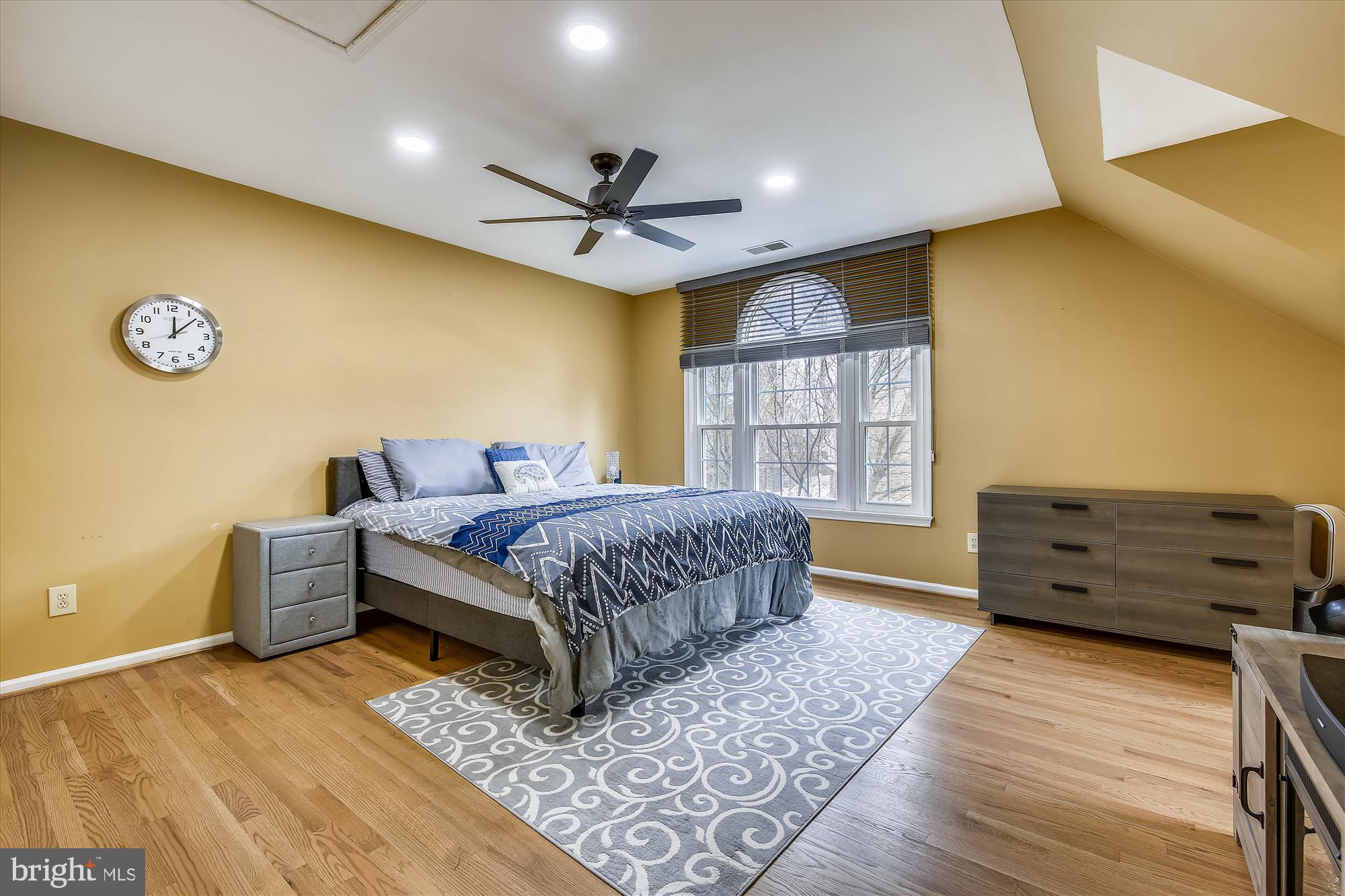 8913 Bells Mill Road Potomac, MD 20854 - Photo 46 of 101