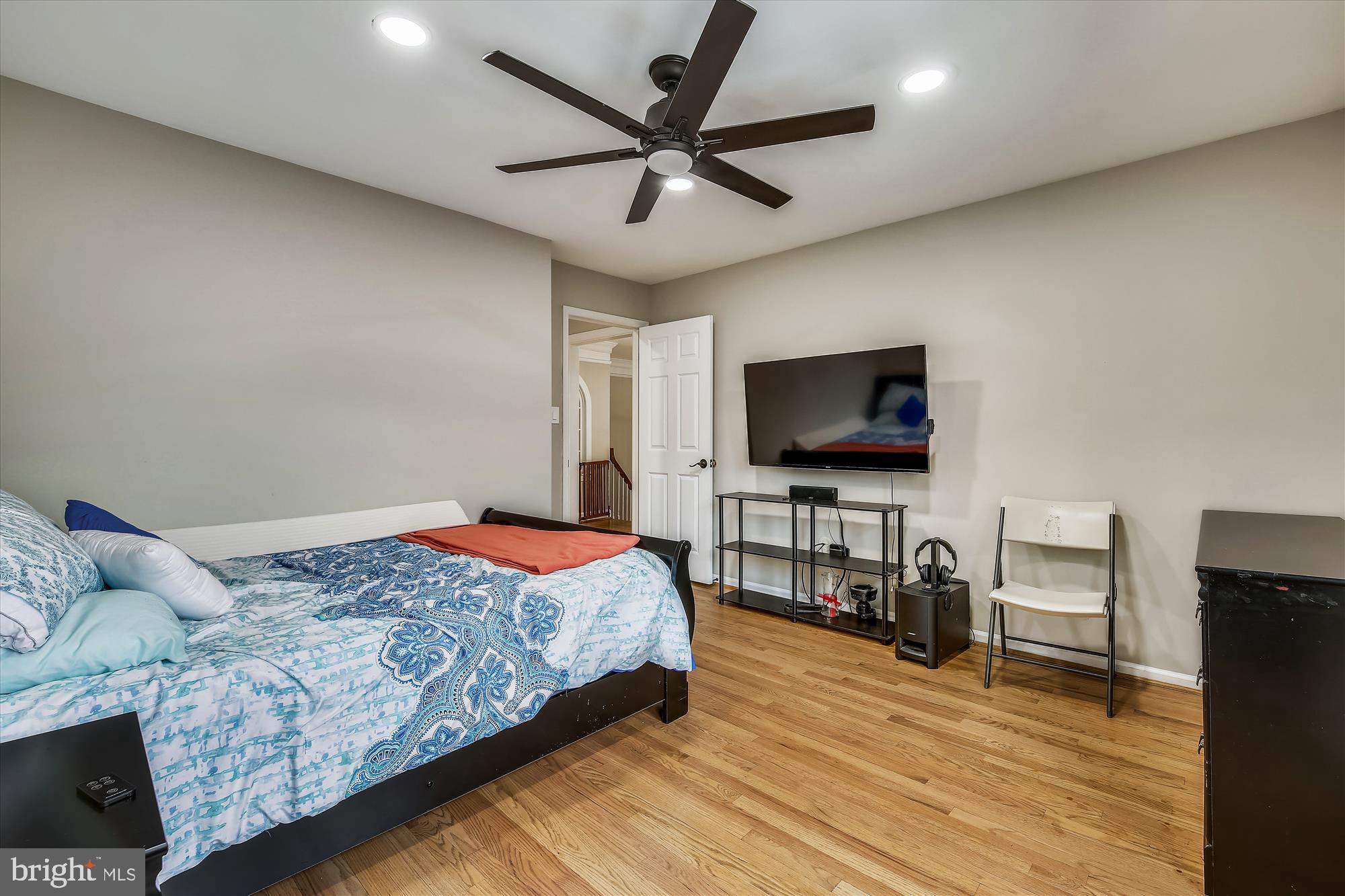 8913 Bells Mill Road Potomac, MD 20854 - Photo 50 of 101