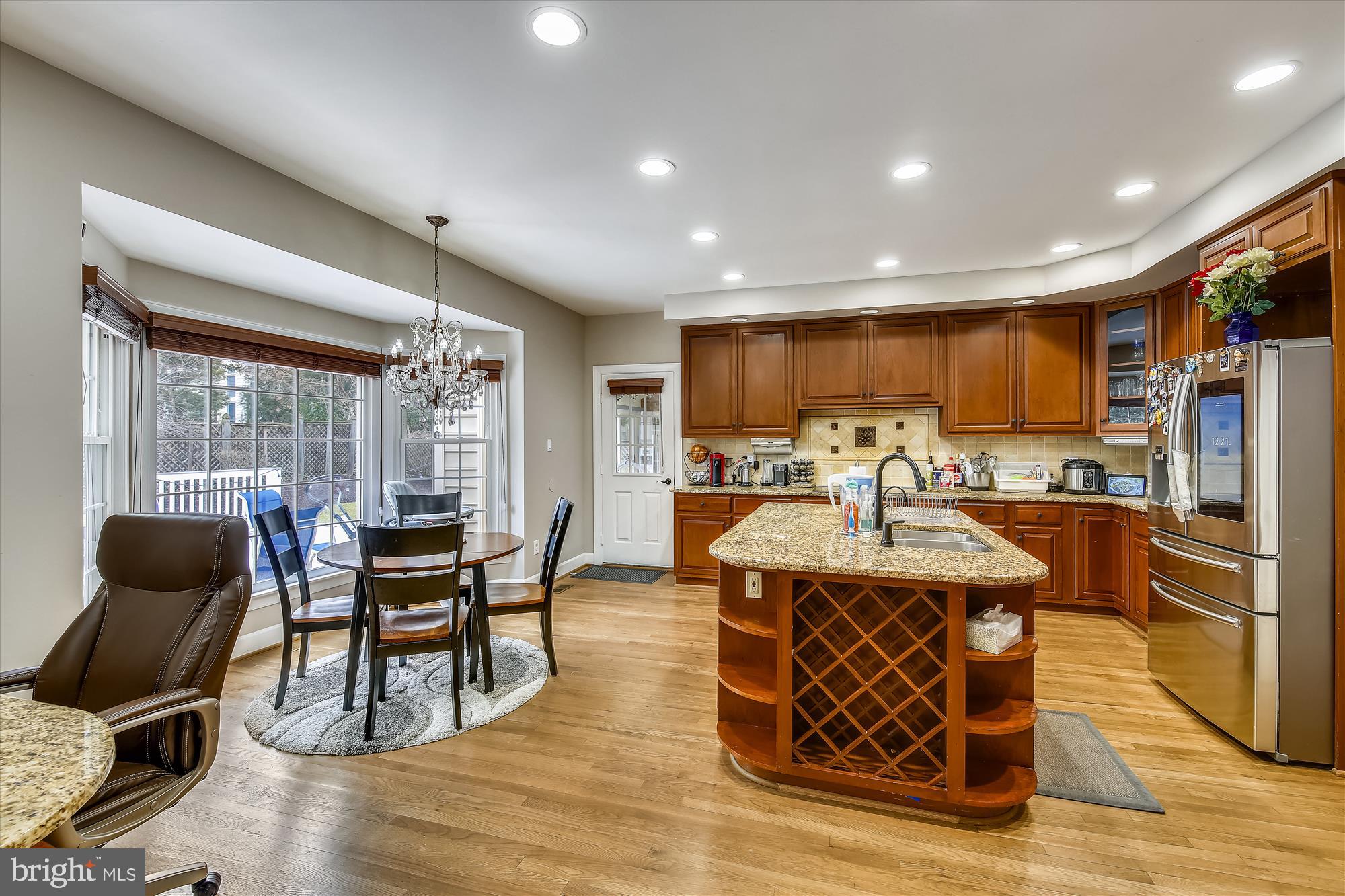 8913 Bells Mill Road Potomac, MD 20854 - Photo 7 of 101