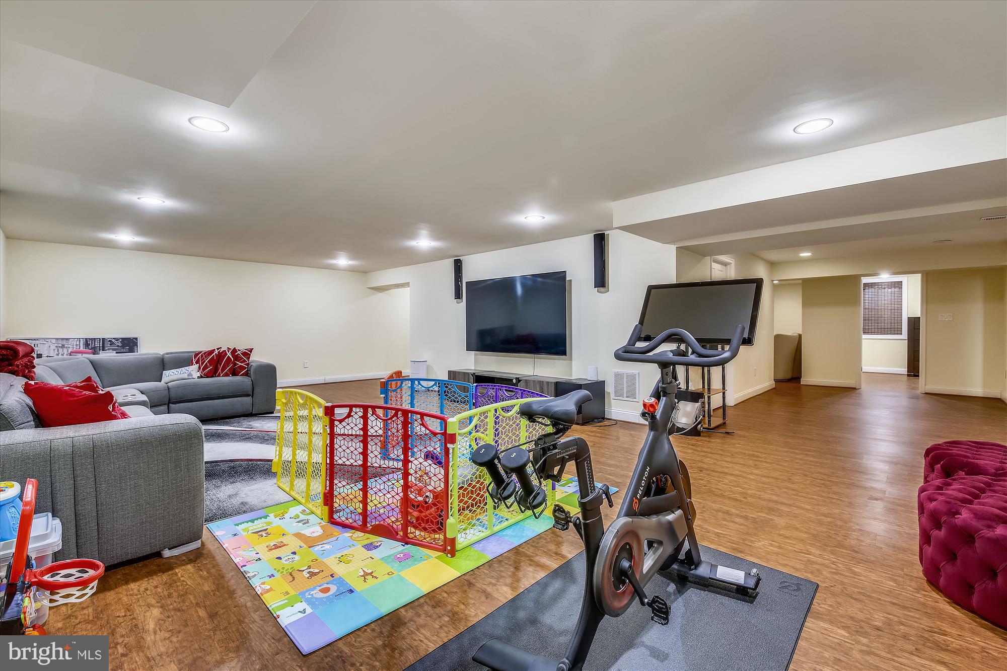 8913 Bells Mill Road Potomac, MD 20854 - Photo 65 of 101