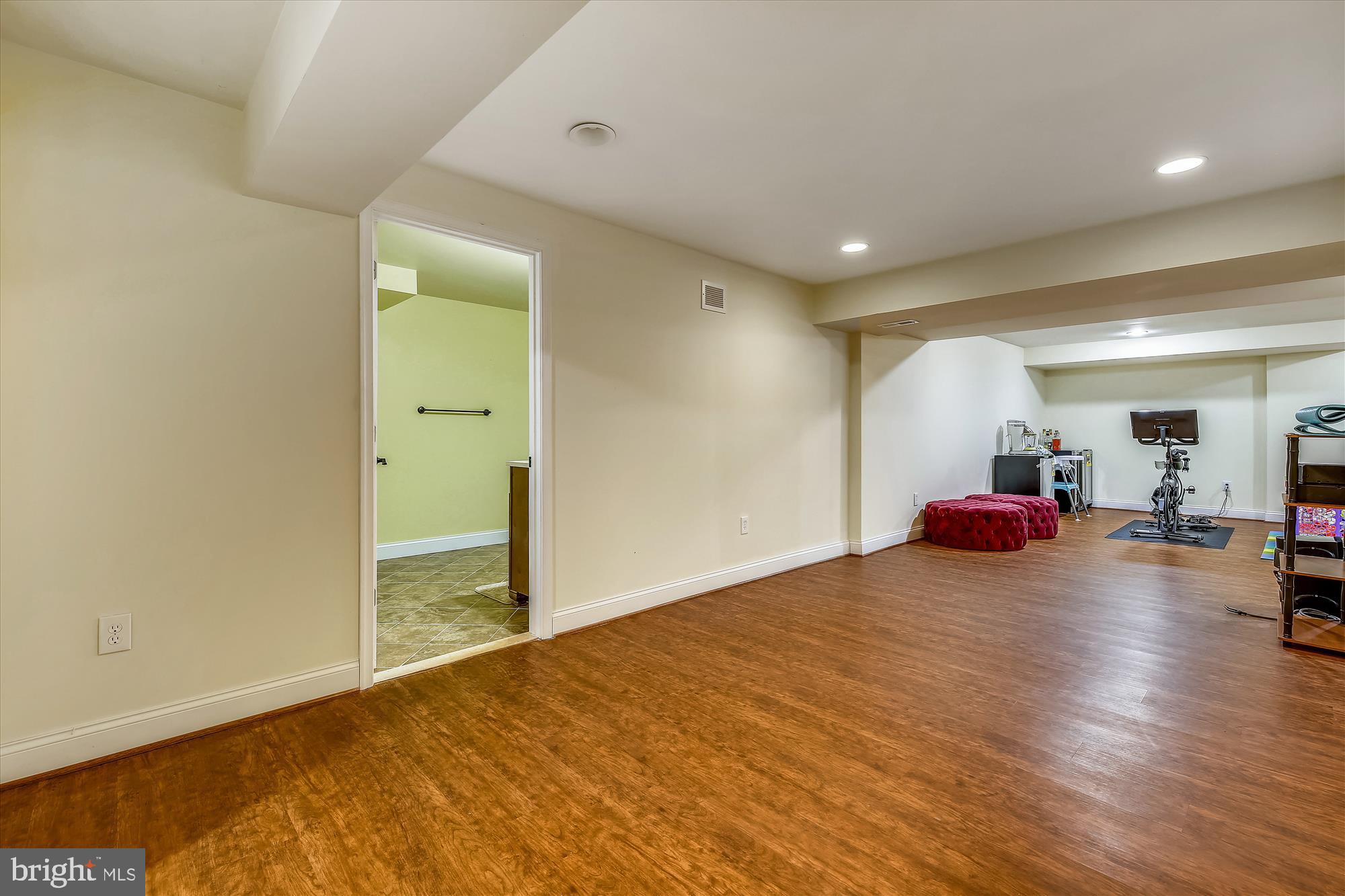 8913 Bells Mill Road Potomac, MD 20854 - Photo 69 of 101