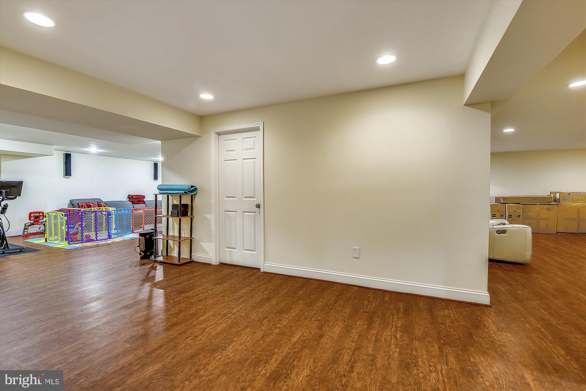 8913 Bells Mill Road Potomac, MD 20854 - Photo 70 of 101