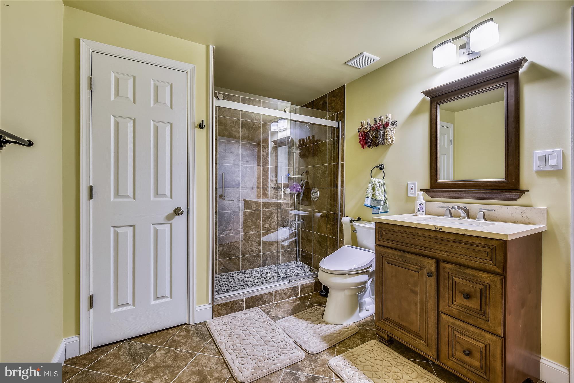 8913 Bells Mill Road Potomac, MD 20854 - Photo 76 of 101