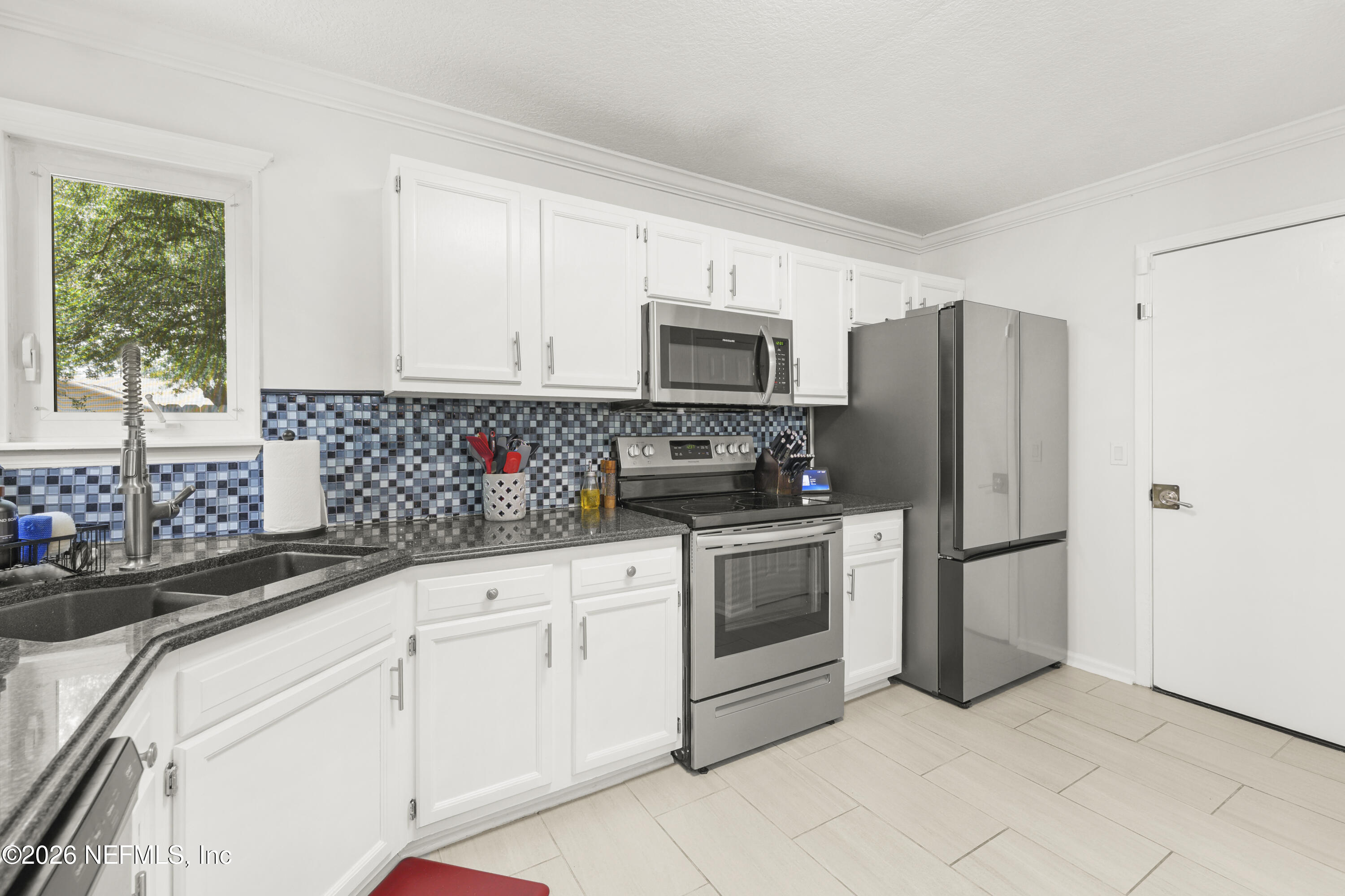 1231 Raleigh Ridge Drive Jacksonville, FL 32225 - Photo 11 of 24 Kitchen