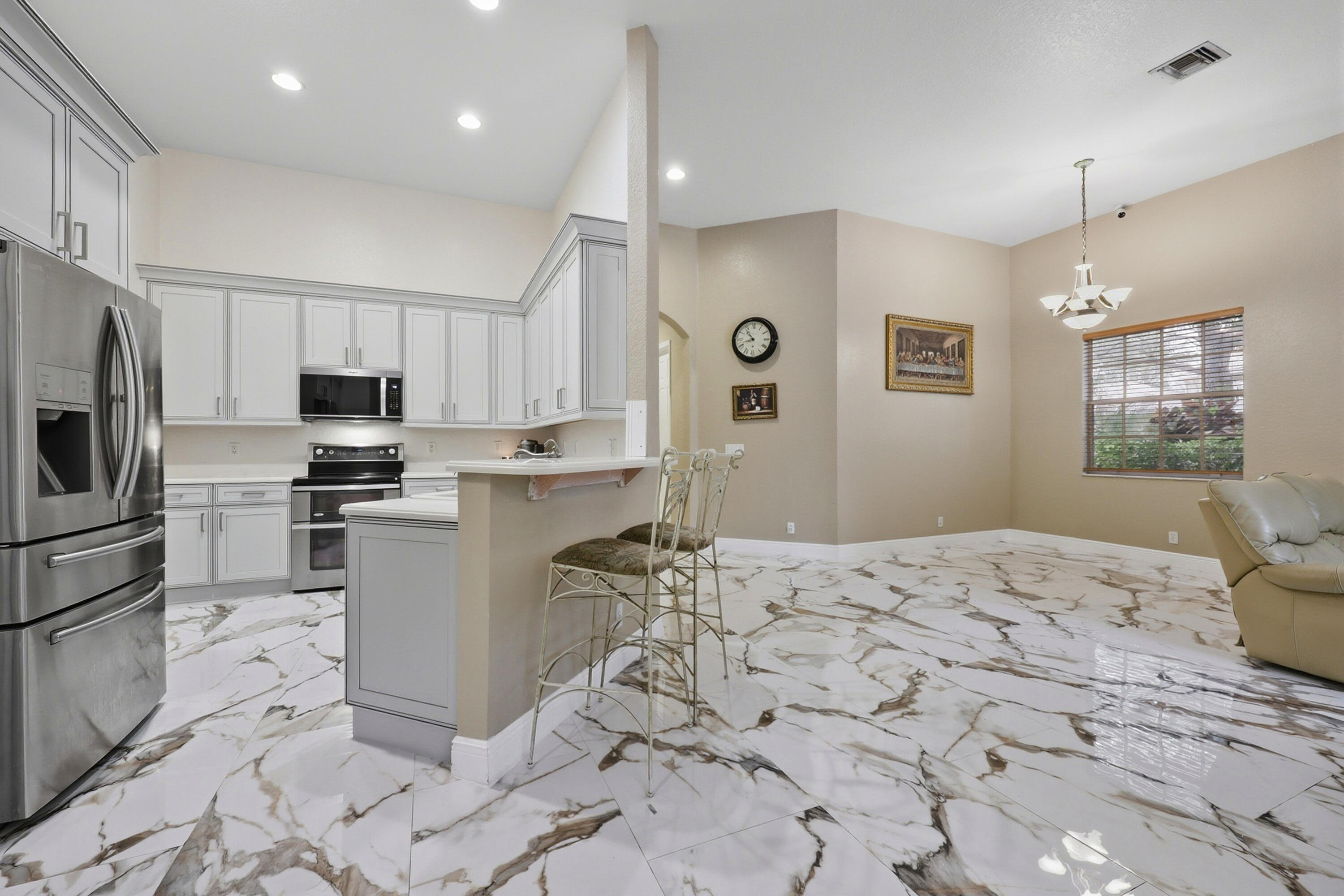 123 Via Santa Cruz Jupiter, FL 33458 - Photo 12 of 32 012_F8_123_Via_Santa_Cruz