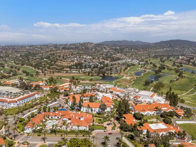 $525,000 | 7323 Estrella De Mar Road, Unit 42, Carlsbad, CA 92009