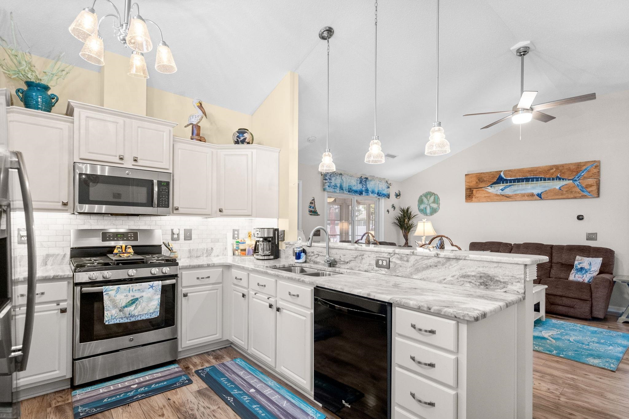 606 Leprechaun Lane Murrells Inlet, SC 29576 - Photo 10 of 41