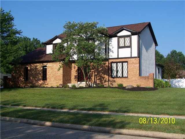 651 Greenwood Road Whitehall, OH 43213 - Photo 1 of 18
