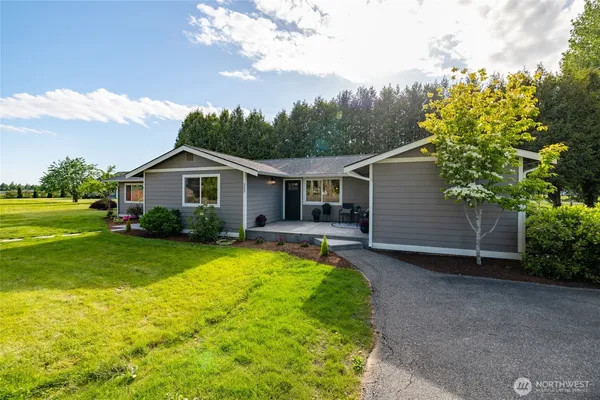 $739,000 | 323 West King Tut Road, Bellingham, WA 98226