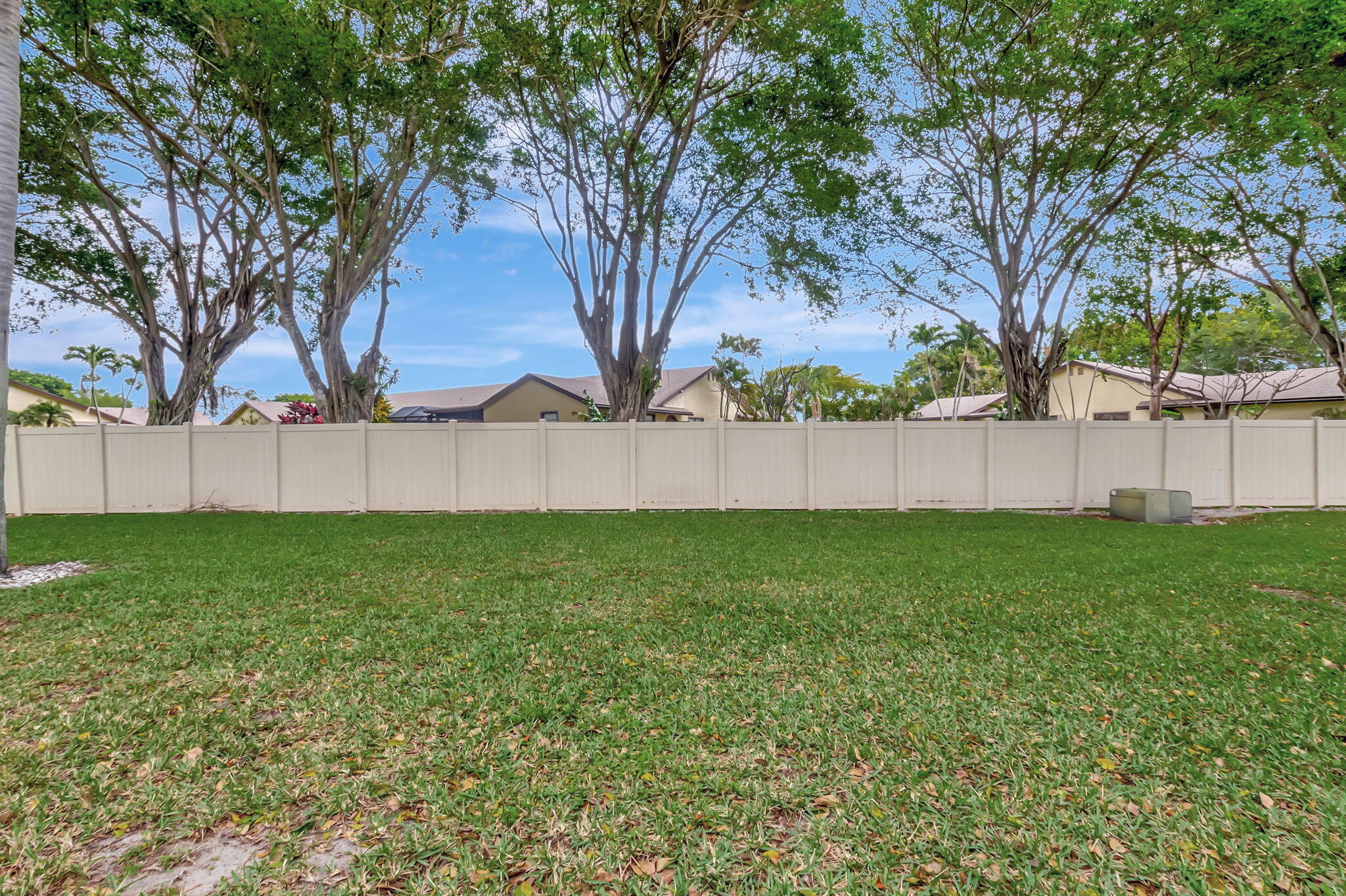 23424 Southwest 53rd Avenue, Unit B Boca Raton, FL 33433 - Photo 26 of 38 BACKYARD