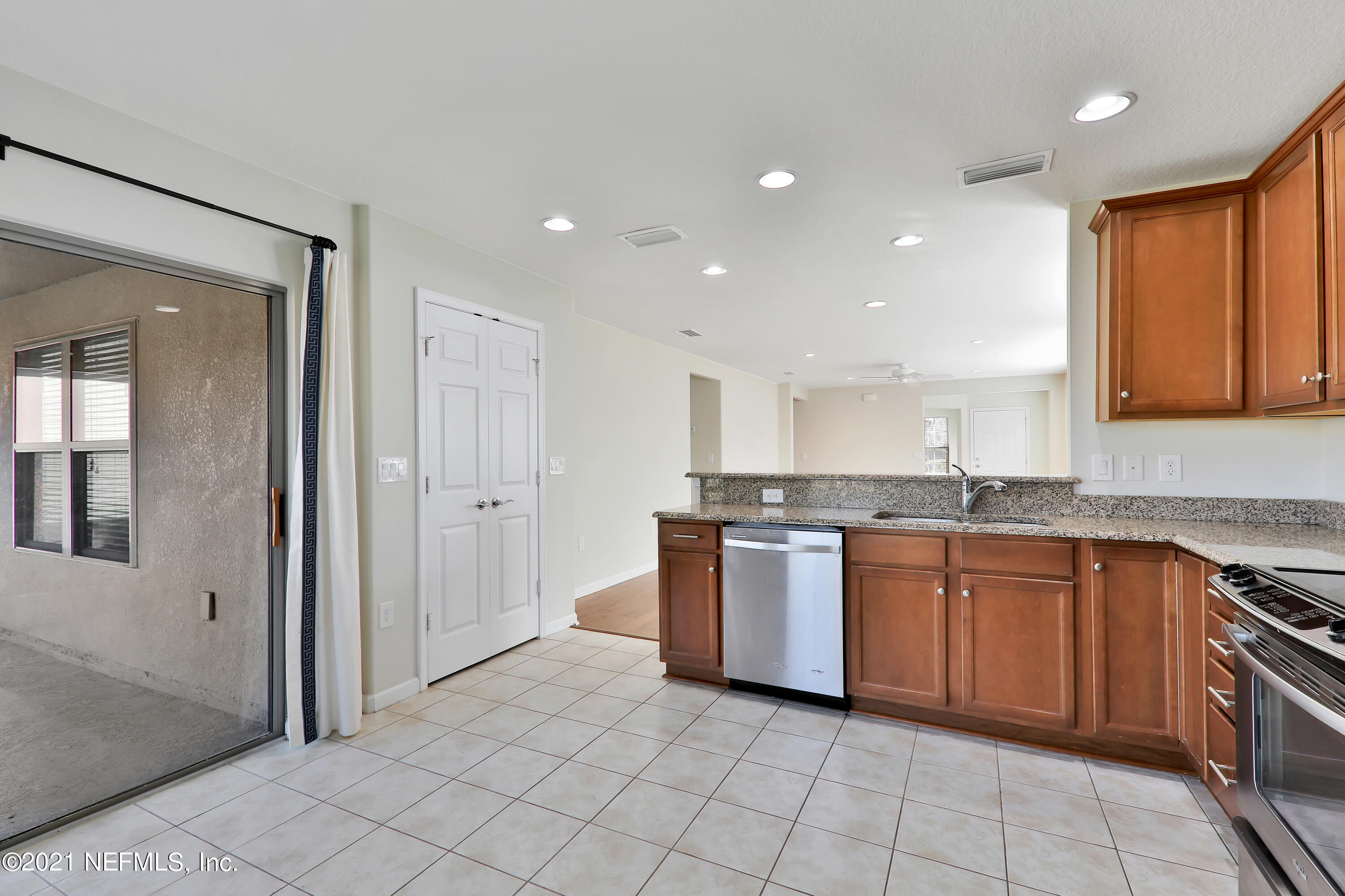 243 Hawks Harbor Road Ponte Vedra, FL 32081 - Photo 6 of 34 Kitchen 3