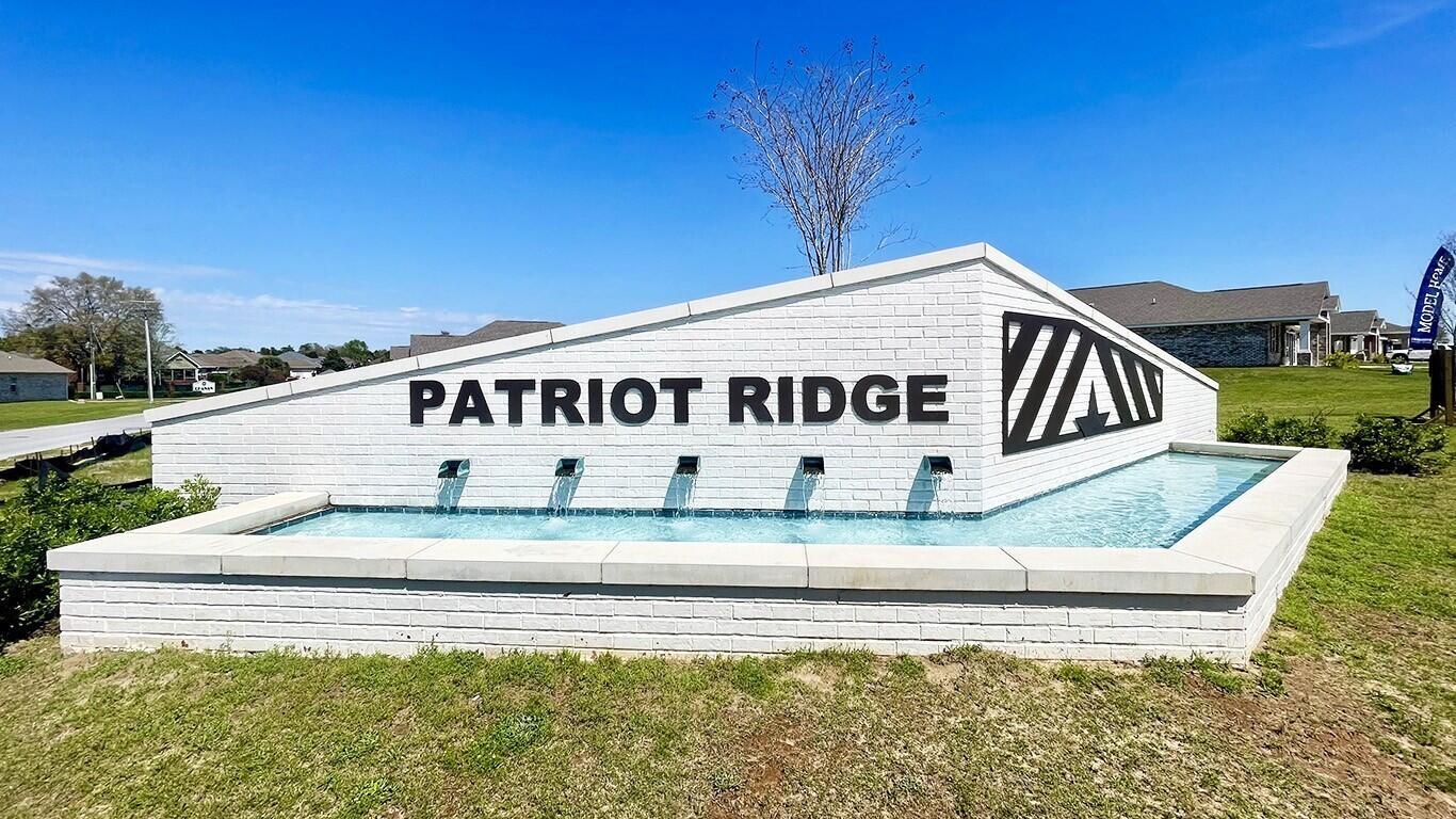 2877 Patriot Ridge Drive Crestview, FL 32539 - Photo 3 of 30 Entrance