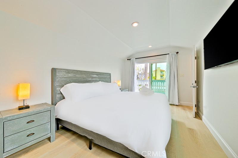 17016 7th Street Sunset Beach, CA 90742 - Photo 14 of 33