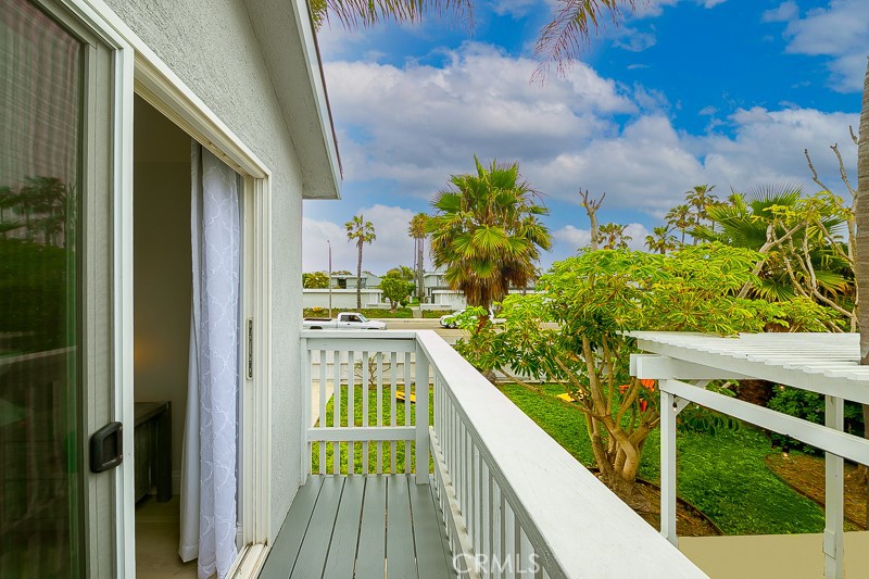 17016 7th Street Sunset Beach, CA 90742 - Photo 16 of 33