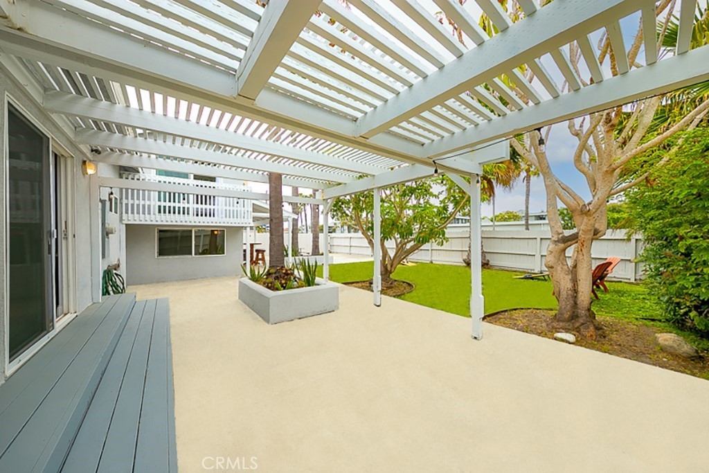 17016 7th Street Sunset Beach, CA 90742 - Photo 18 of 33