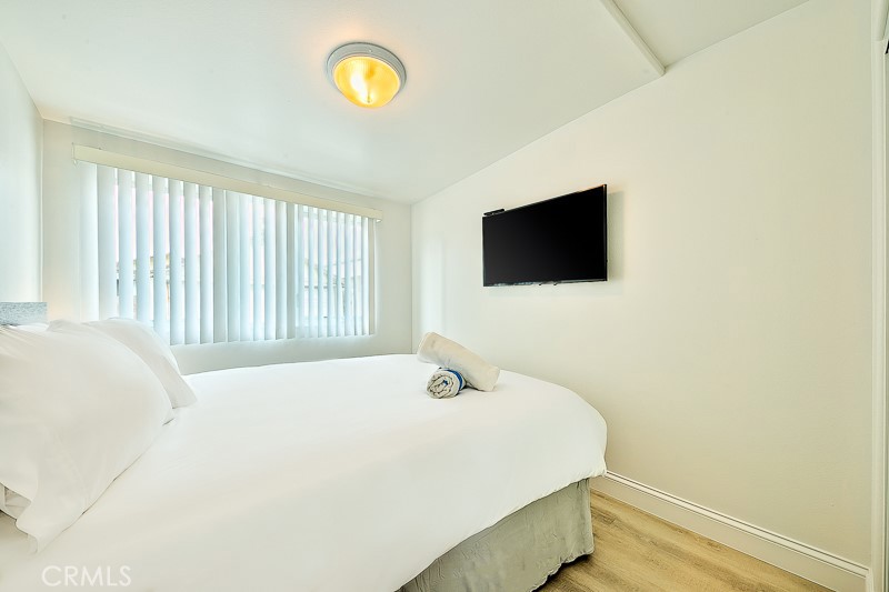 17016 7th Street Sunset Beach, CA 90742 - Photo 24 of 33