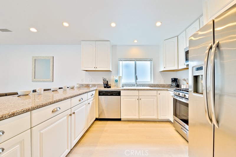 17016 7th Street Sunset Beach, CA 90742 - Photo 10 of 33