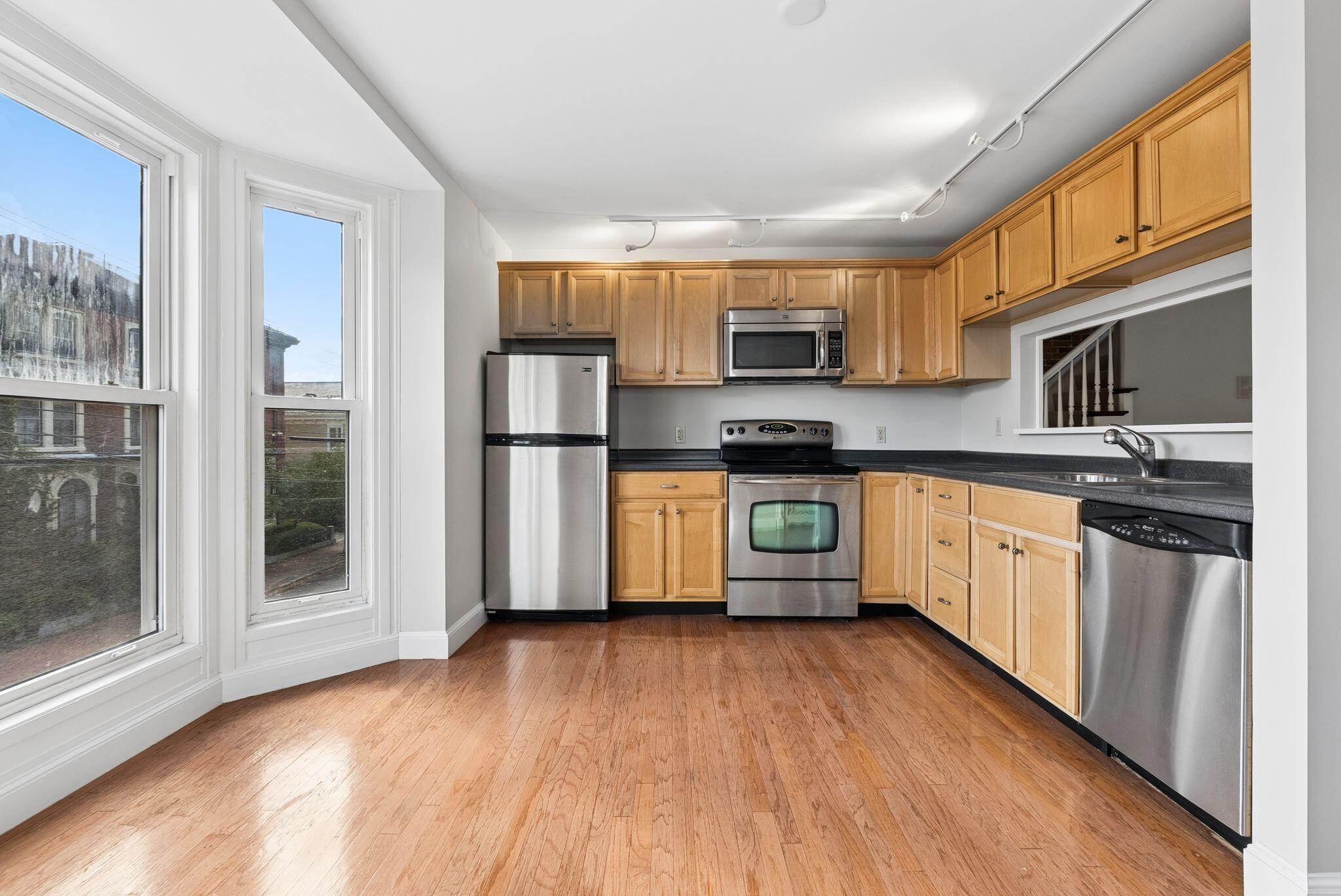 287 Spring Street, Unit 7 Portland, ME 04102 - Photo 11 of 38 19_DSC03485