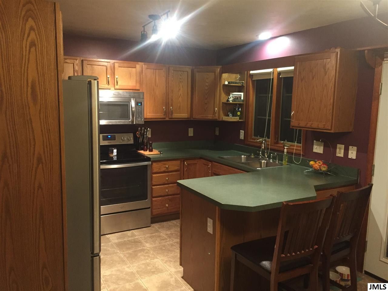1815 Bunting Road Jackson, MI 49201 - Photo 6 of 25 Photo 6
