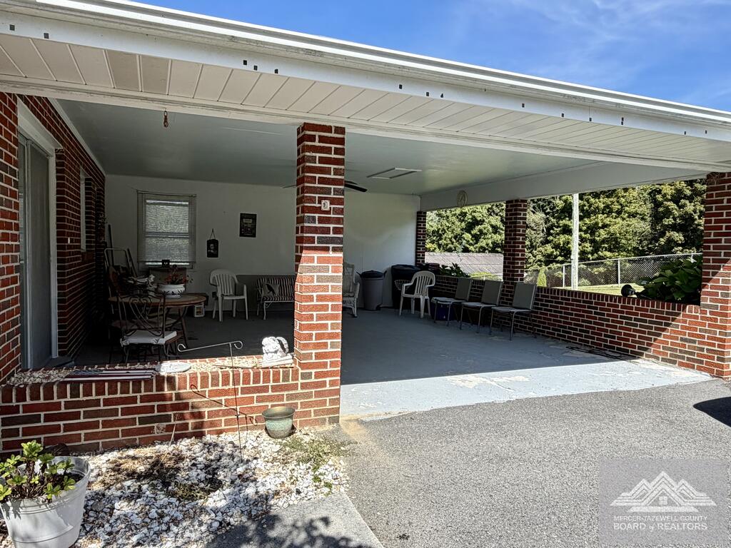 2253 Pisgah Road Princeton, WV 24739 - Photo 18 of 18 Gallery Image 18