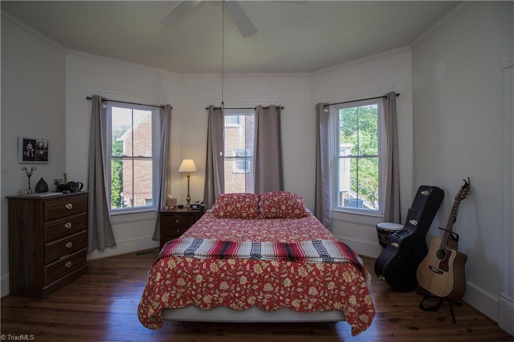 900 North Hamilton Street High Point, NC 27262 - Photo 4 of 13 Gallery Image 4