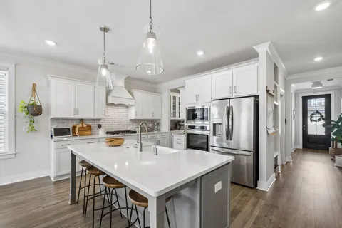 $687,500 | 3221 Chatfield Drive, Murfreesboro, TN 37129