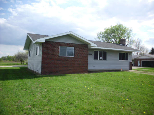 5330 Birch Run Road Birch Run, MI 48415 - Photo 5 of 15 20355880-4.JPG