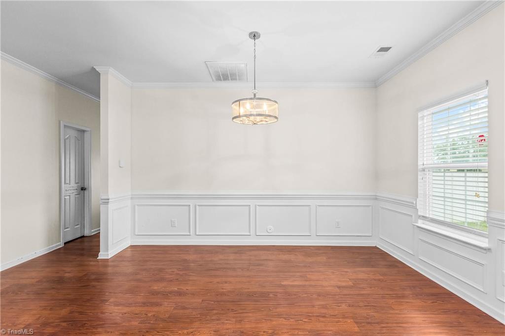 3275 Grandview Club Road Pfafftown, NC 27040 - Photo 8 of 29 Gallery Image 8