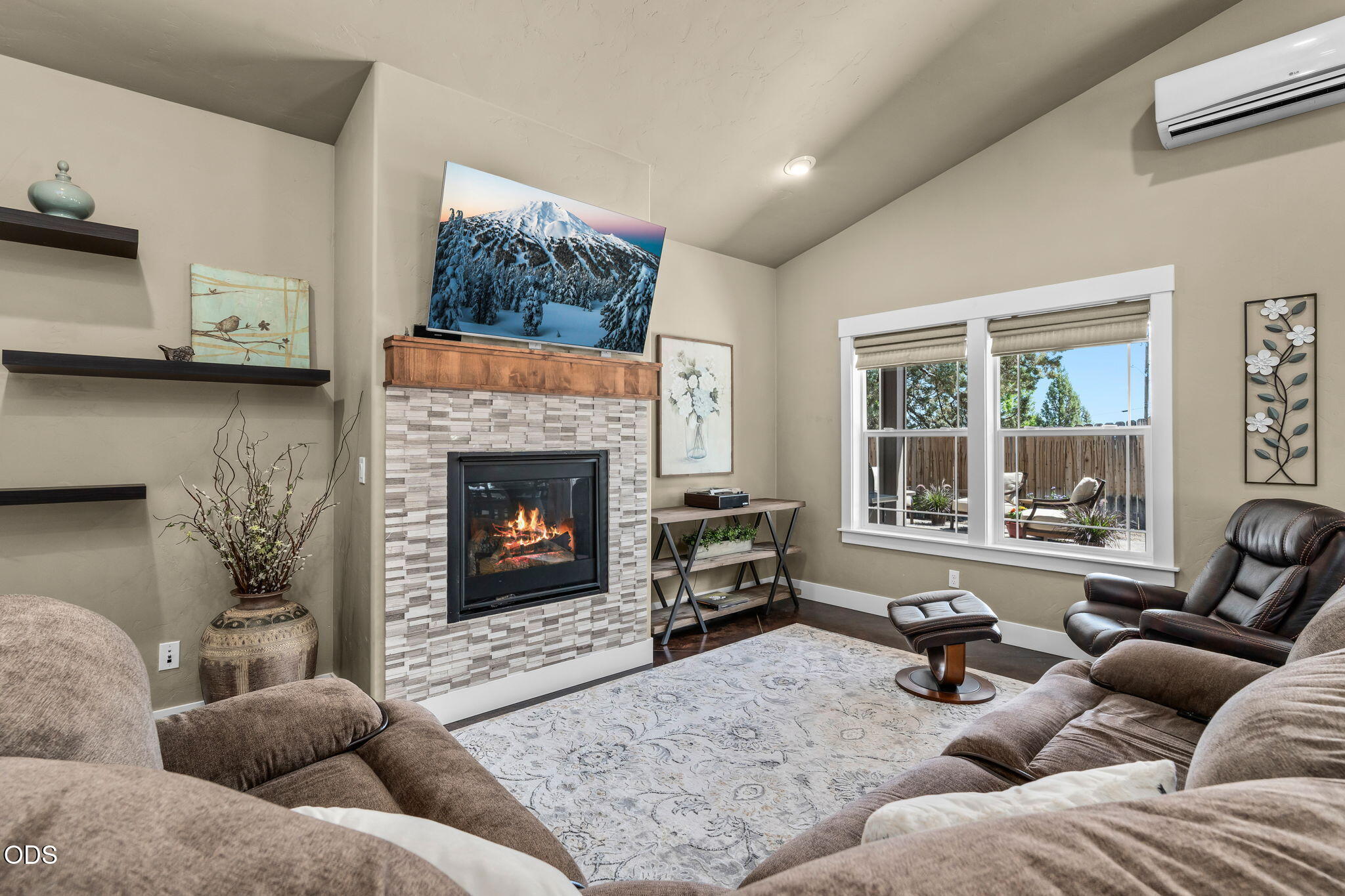 2850 Southwest 33rd Street Redmond, OR 97756 - Photo 8 of 33
