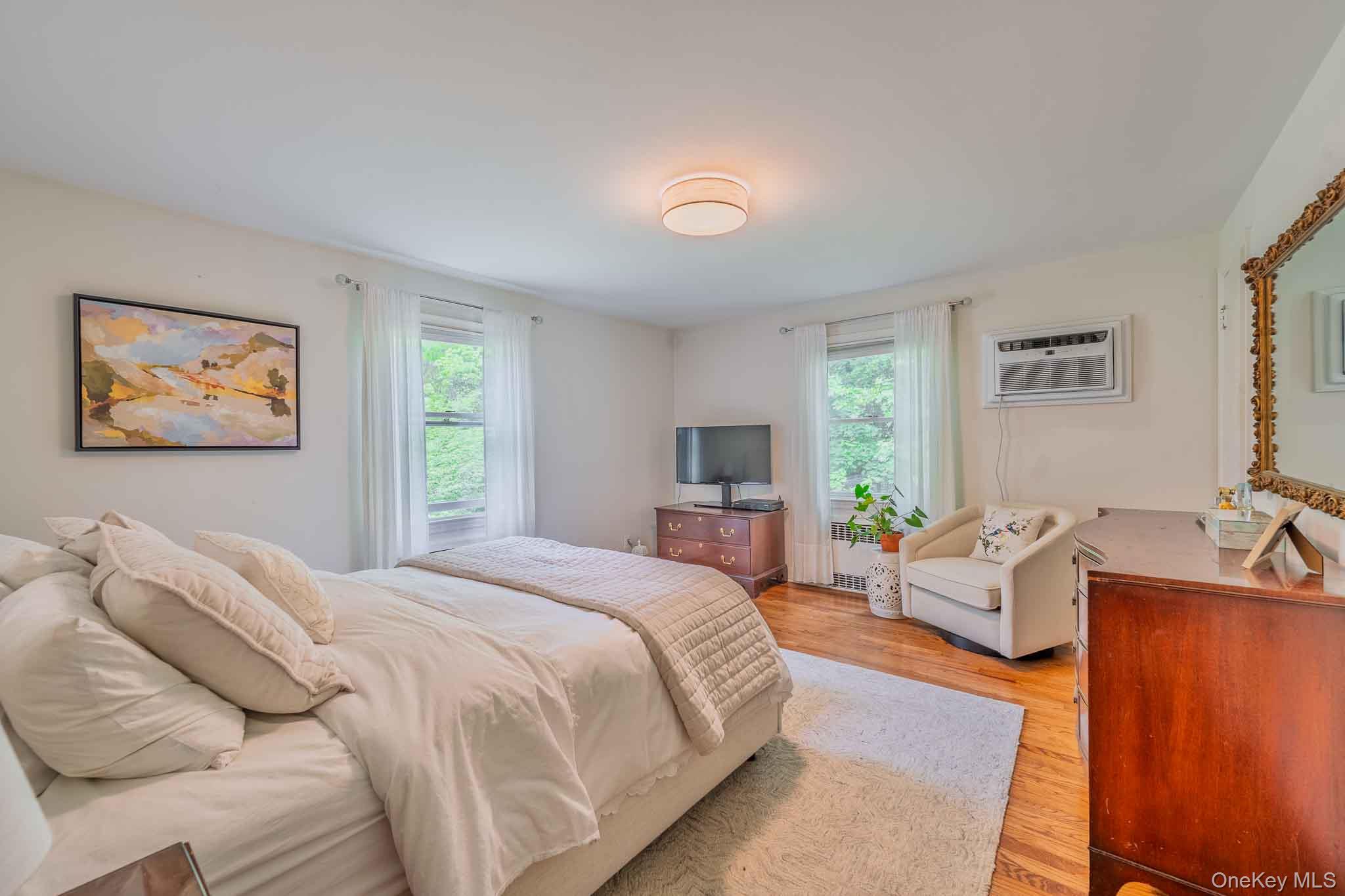169 Turkey Lane Cold Spring Harbor, NY 11724 - Photo 20 of 32