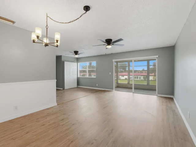 $2,200 | 135 Lake Carol Drive, Unit 135, West Palm Beach, FL 33411