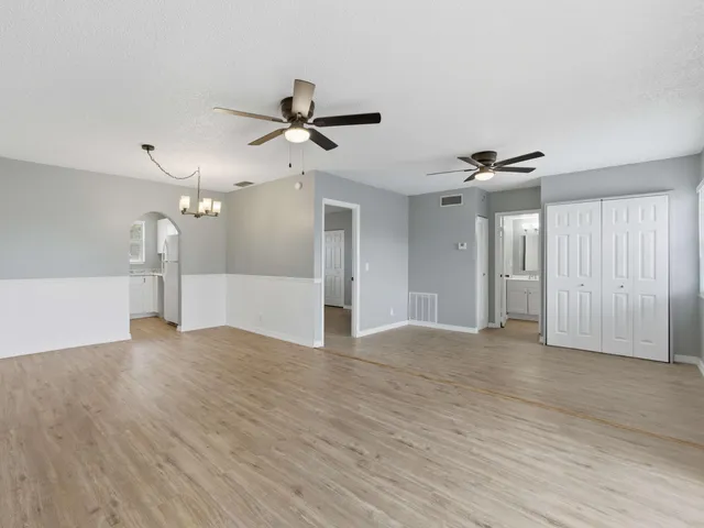 $2,200 | 135 Lake Carol Drive, Unit 135, West Palm Beach, FL 33411