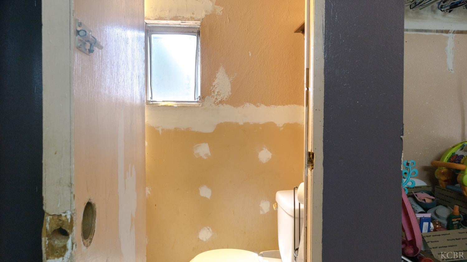 414 West Hanford Armona Road Lemoore, CA 93245 - Photo 9 of 20 Gallery Image 9