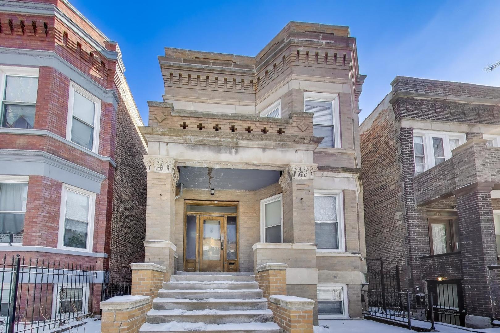 6149 South Rhodes Avenue Chicago, IL 60637 - Photo 1 of 50 a front view of a building