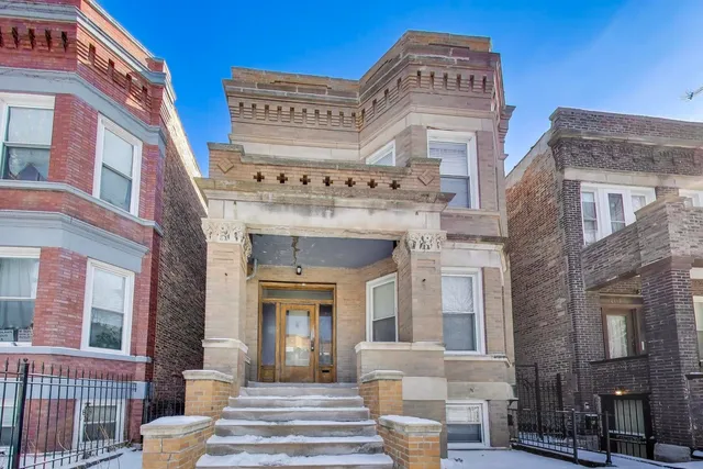$455,000 | 6149 South Rhodes Avenue, Chicago, IL 60637