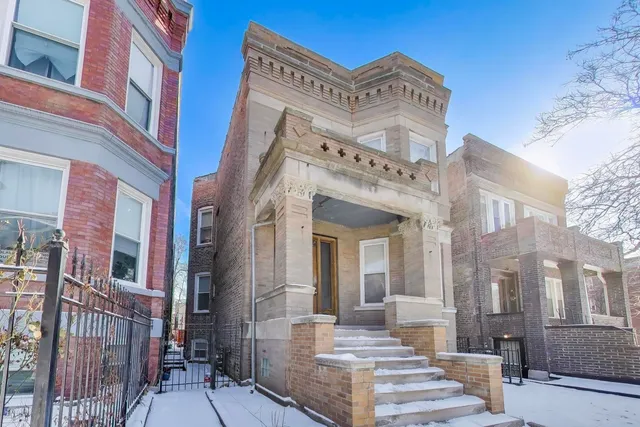 $455,000 | 6149 South Rhodes Avenue, Chicago, IL 60637