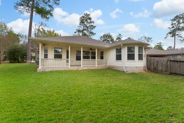 $2,700 | 99 East Foxbriar Forest Circle, The Woodlands, TX 77382