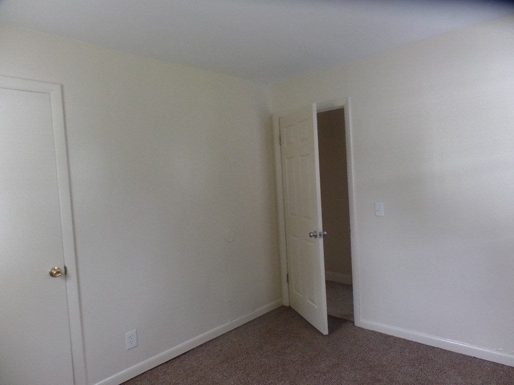 9280 East Remus Road Mount Pleasant, MI 48858 - Photo 17 of 34 1836223-16.JPG