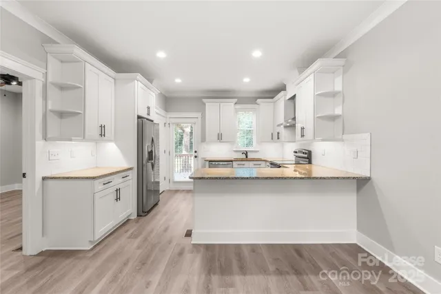 $2,650 | 712 Seldon Drive, Charlotte, NC 28216